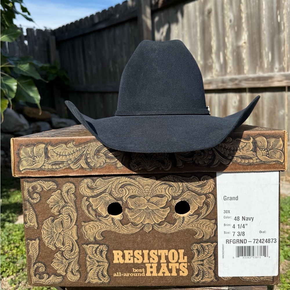 Resistol Grand 30X 🦫
7 3/8 (59)